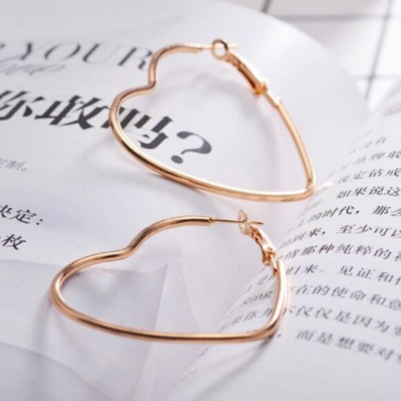 Pair of Heart hoops - Picture 1 of 3